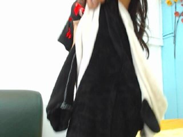 Oddajajo posnetke zaslona littlesussie