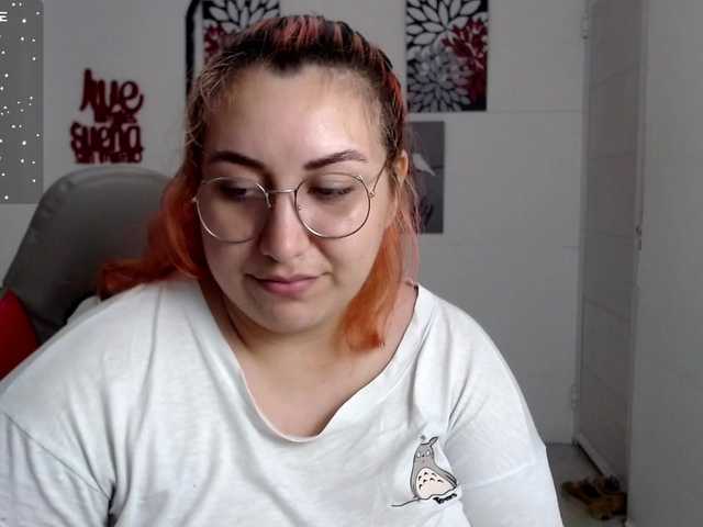 Oddajajo posnetke zaslona lizzy-sweet