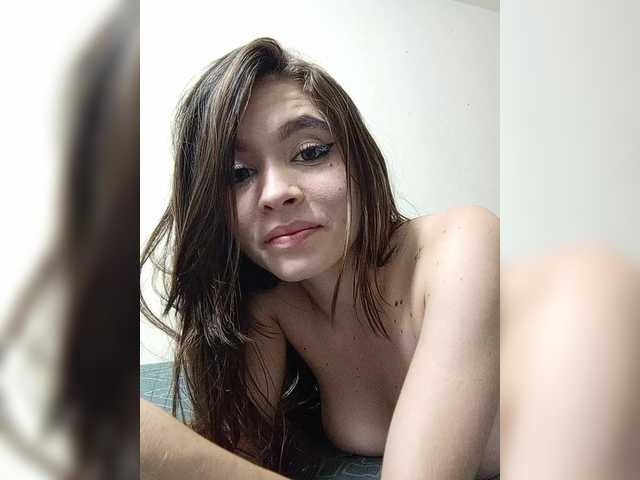 Oddajajo posnetke zaslona Lola7777