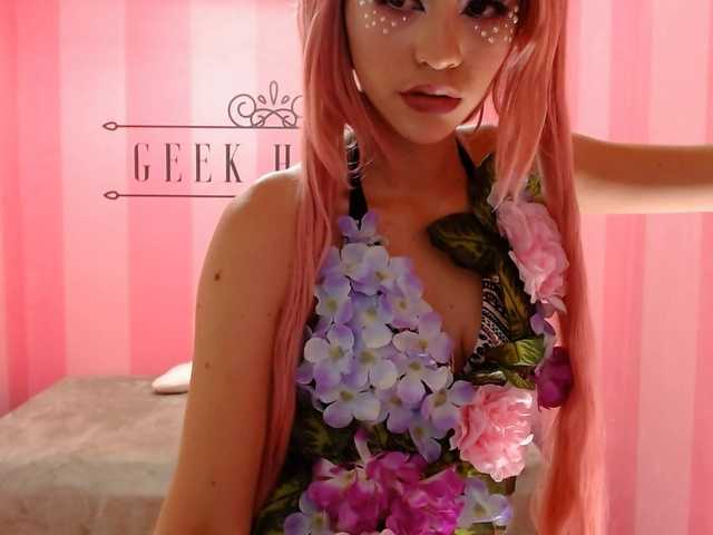 Oddajajo posnetke zaslona lolarainbow