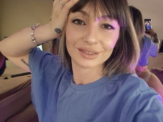 Erotični video klepet LolaxCute