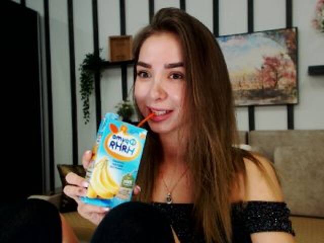 Oddajajo posnetke zaslona LollyurVirgin