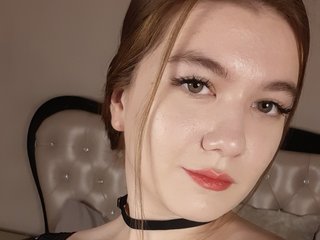 Erotični video klepet LonaNanny
