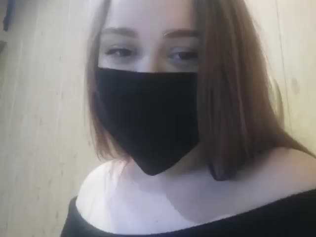 Oddajajo posnetke zaslona M_O_L_L_I