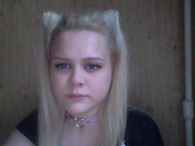 Oddajajo posnetke zaslona M_O_L_L_I