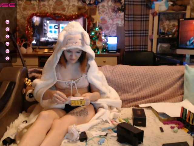 Fotografije LopnLous 500 tokens , All New Year mood))) Naked , 167 tokens already collected, left 333 tokens