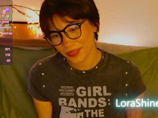 Erotični video klepet LoraShines