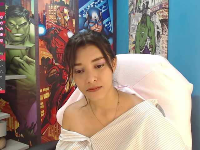 Oddajajo posnetke zaslona LorennaRain