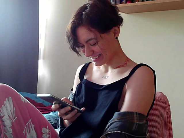 Oddajajo posnetke zaslona LorXiRed