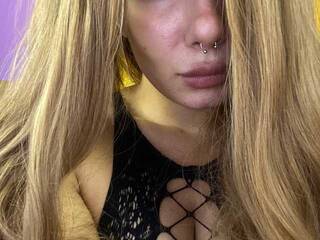 Erotični video klepet Lost-Mary