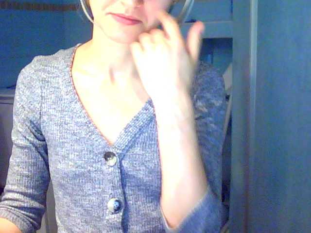 Oddajajo posnetke zaslona LovelyBlond
