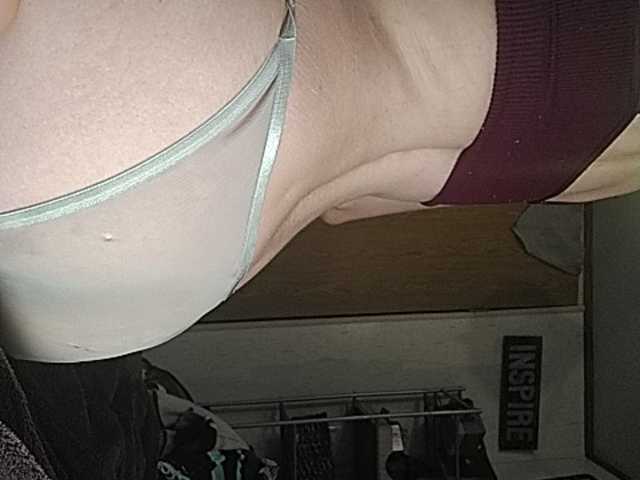 Oddajajo posnetke zaslona LovelyLakin11