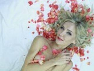 Erotični video klepet lovelylaura