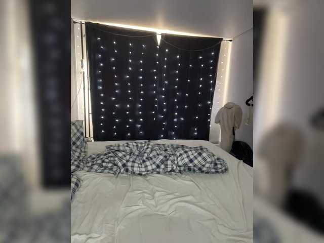 Oddajajo posnetke zaslona LoversVictory69