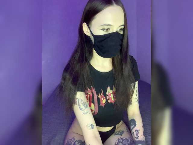 Oddajajo posnetke zaslona PlayWithMe__
