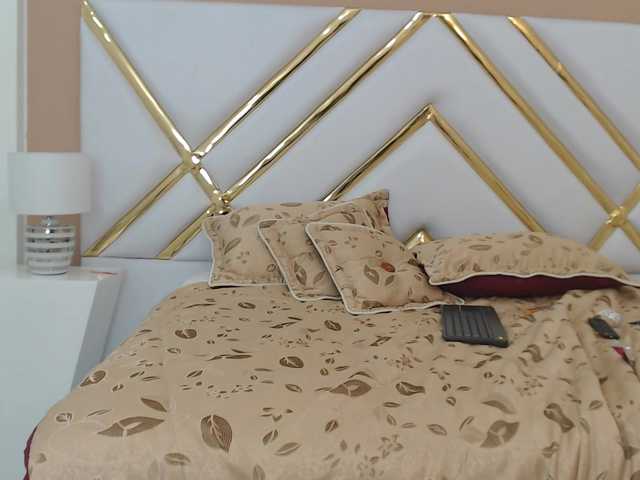 Oddajajo posnetke zaslona LucianaCollin