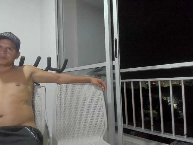 Oddajajo posnetke zaslona Luna_and_tony