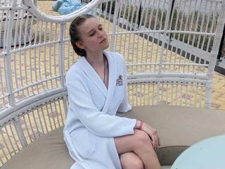 Erotični video klepet LunaEvan