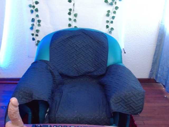 Oddajajo posnetke zaslona Lunajeans