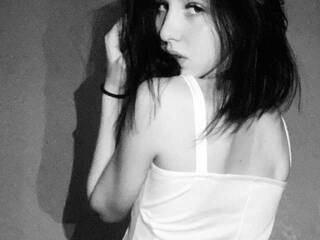 Erotični video klepet LunarXXX