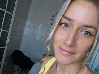 Erotični video klepet Lunarymix