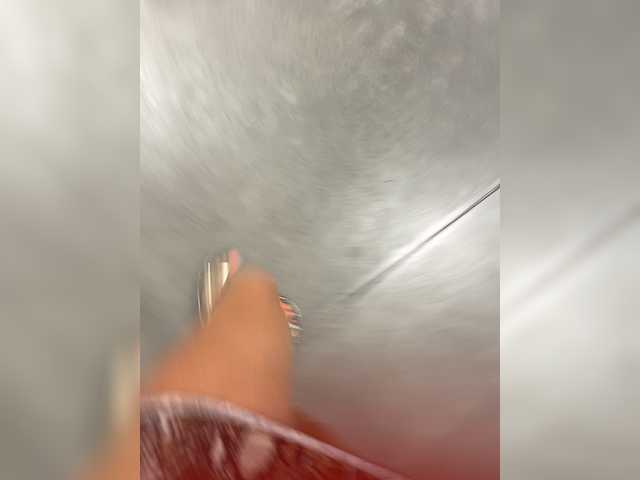 Oddajajo posnetke zaslona -Your-Jussy-