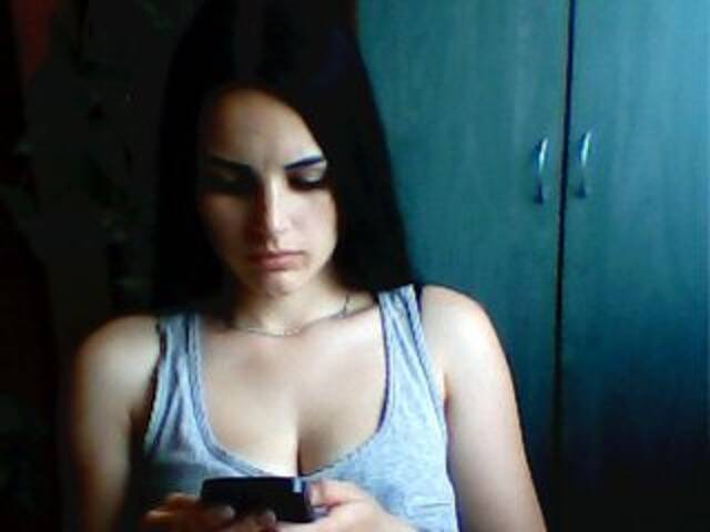 Oddajajo posnetke zaslona LusiaSweet