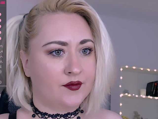 Oddajajo posnetke zaslona LuxNoir