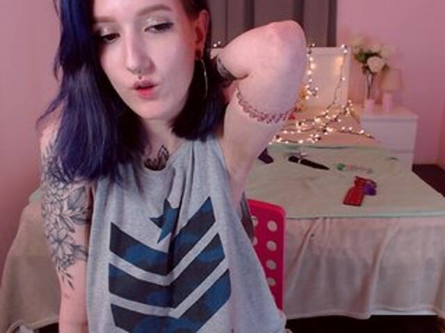 Oddajajo posnetke zaslona LynCollinsX