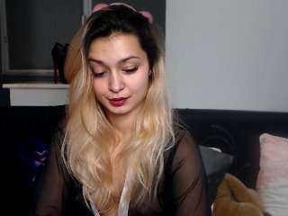 Oddajajo posnetke zaslona LyonessXxx