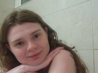 Erotični video klepet Lyra-flower-bunny