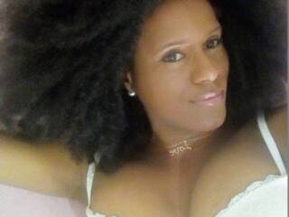 Erotični video klepet Madelinne