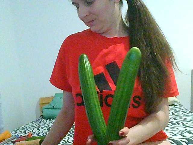 Fotografije MagalitaAx go pvt ! i not like free chat!!! all for u in show!! cucumbers will play too