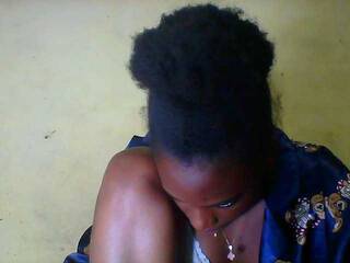 Erotični video klepet Maissah