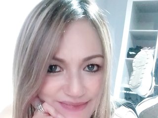 Erotični video klepet MaitheMilf