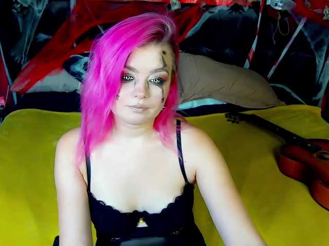 Oddajajo posnetke zaslona MalinkaMils