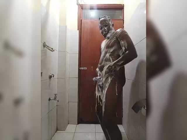 Oddajajo posnetke zaslona Manthicoh