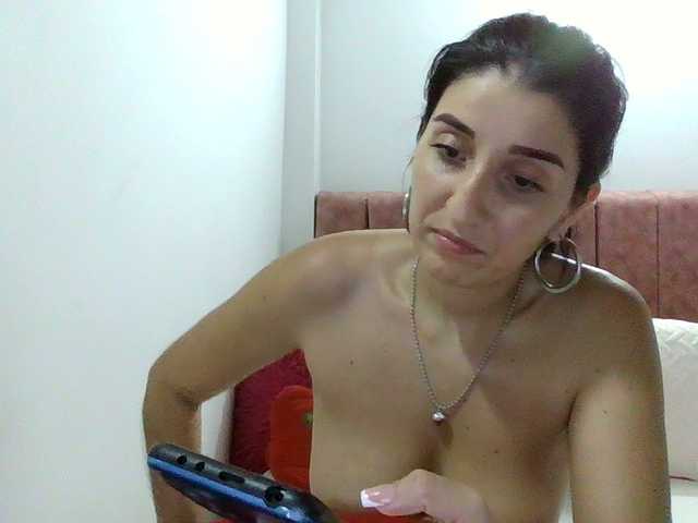 Fotografije mao022 hey guys for 2000 @total tokens I will perform a very hot show with toys until I cum we only need @remain tokens