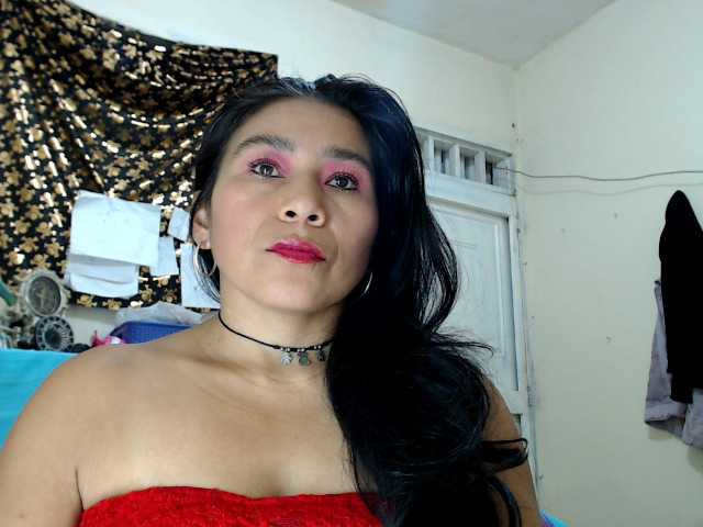 Oddajajo posnetke zaslona MARIANASEXY83
