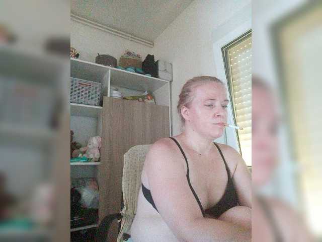 Oddajajo posnetke zaslona lorenarubia