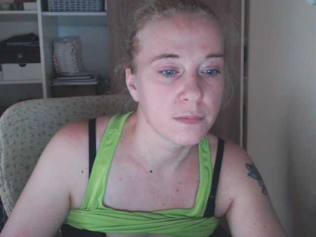 Oddajajo posnetke zaslona lorenarubia