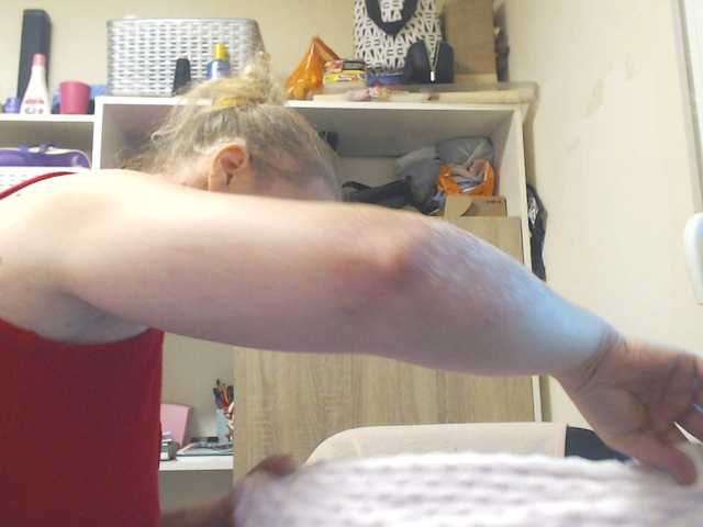 Oddajajo posnetke zaslona lorenarubia