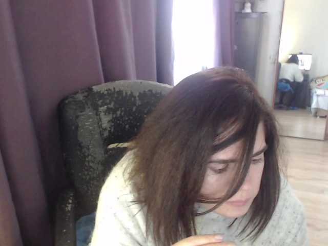 Oddajajo posnetke zaslona MARIIKA13