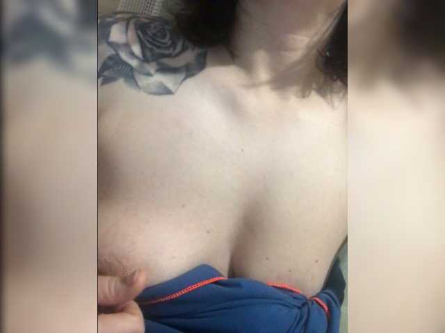 Oddajajo posnetke zaslona MARIIKA13