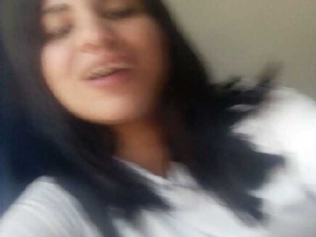 Oddajajo posnetke zaslona MariposaBlack