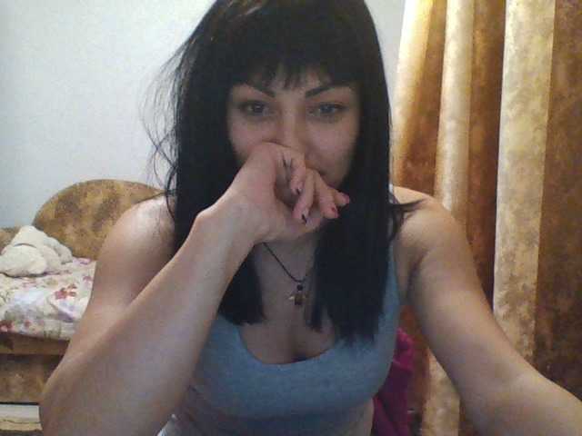 Fotografije Mariya85 Add to friends 6 tok Open your camera 8 tok Private message to you 10 tok