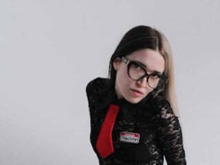 Erotični video klepet MarvinaMarmelad