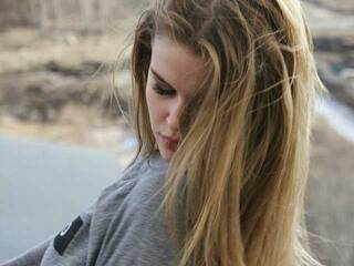 Erotični video klepet Mary-Mi