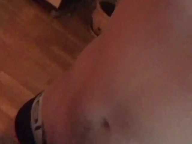 Oddajajo posnetke zaslona Max---Nika