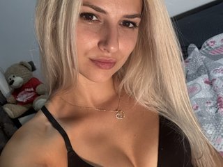 Erotični video klepet MayaStormi